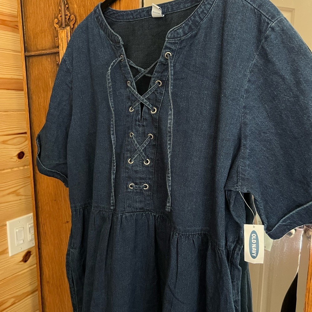Old navy denim dress - Picture 2 of 4